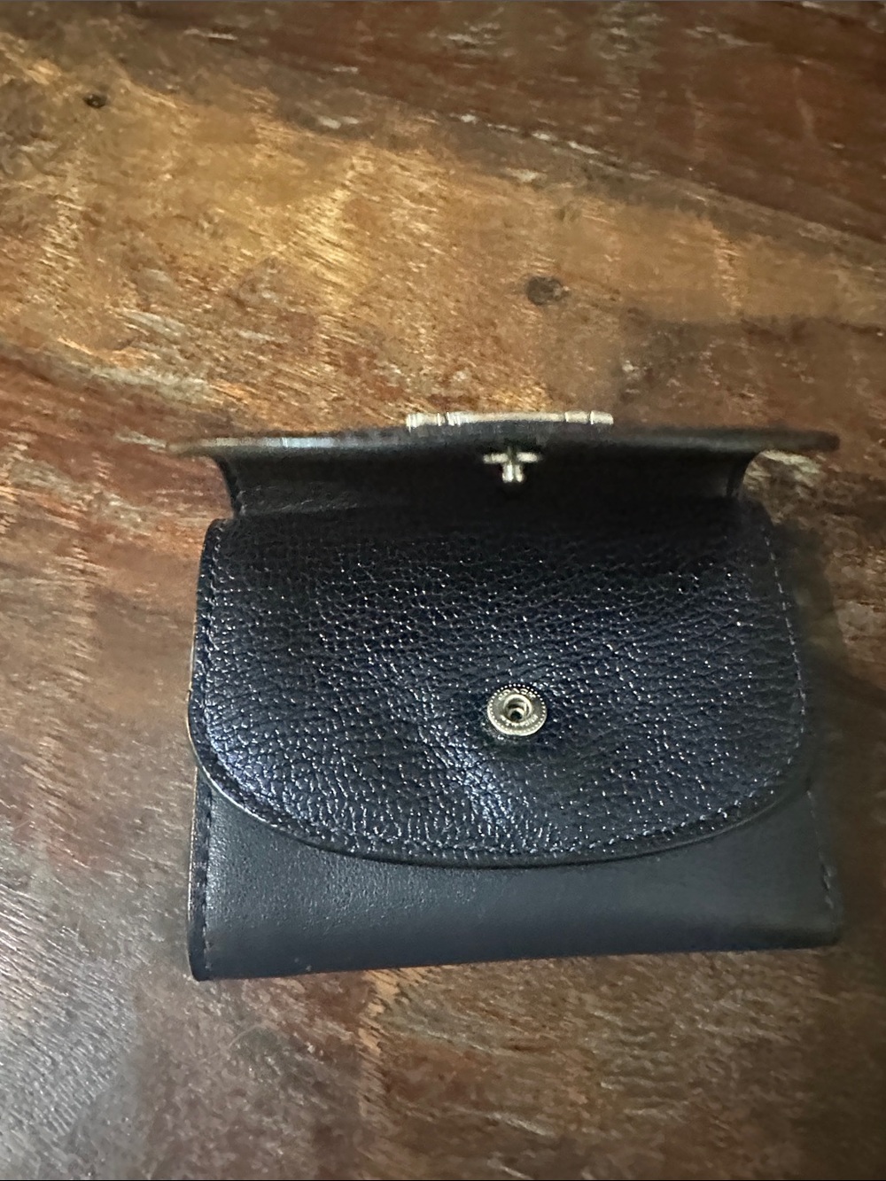 COACH Navy Pebbled Leather Compact Card Holder with Gold Logo- never been used - Picture 2 of 4